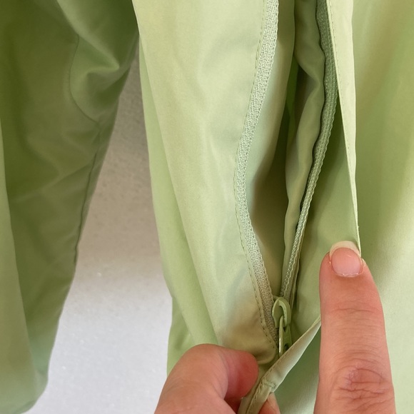 EUC •Ativa Golf •Light Green Quarter Zip Pullover Jacket size Small - Picture 5 of 12